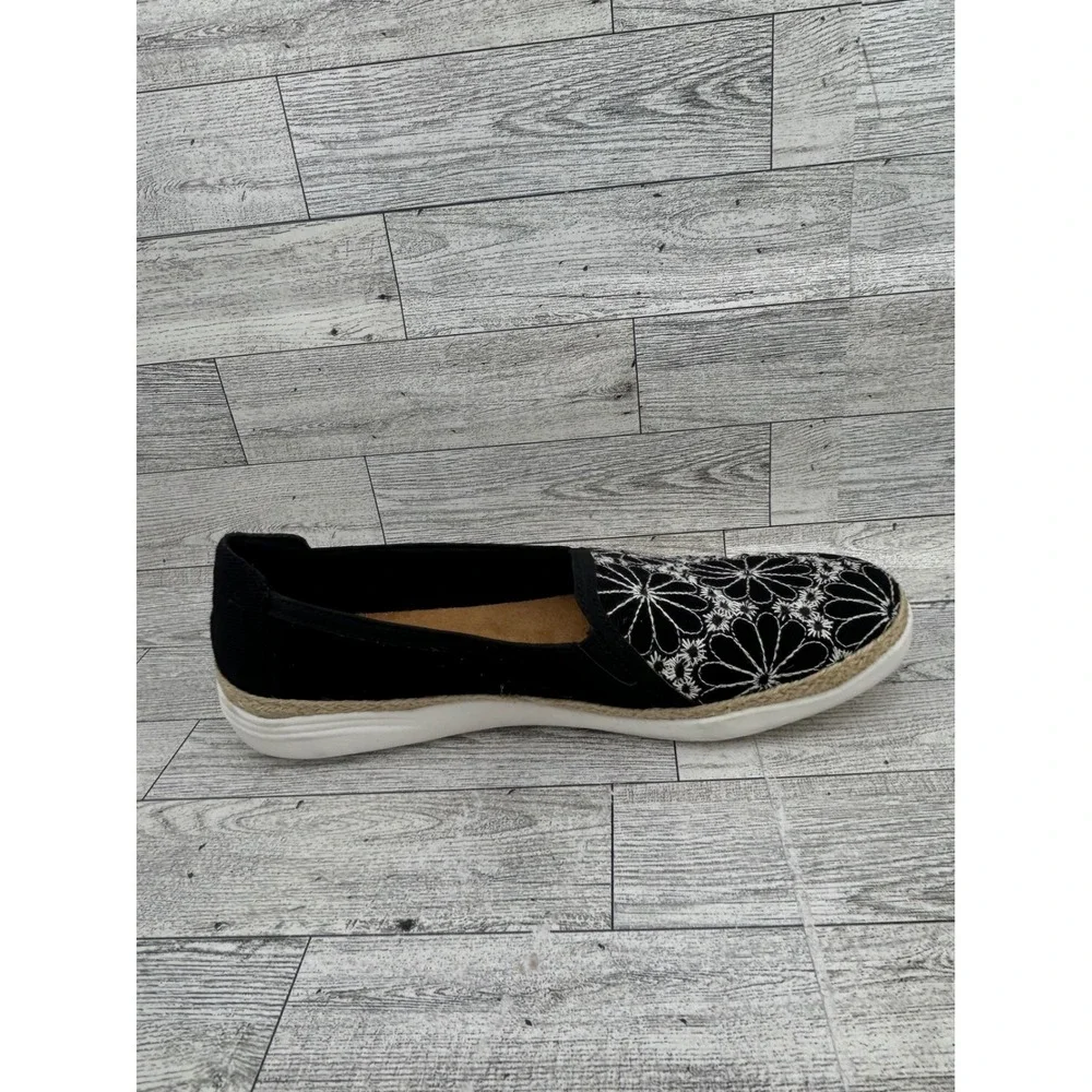 Clarks Collection Women Black Floral‎ Embroidered Slip On Espadrille Size 9.5M